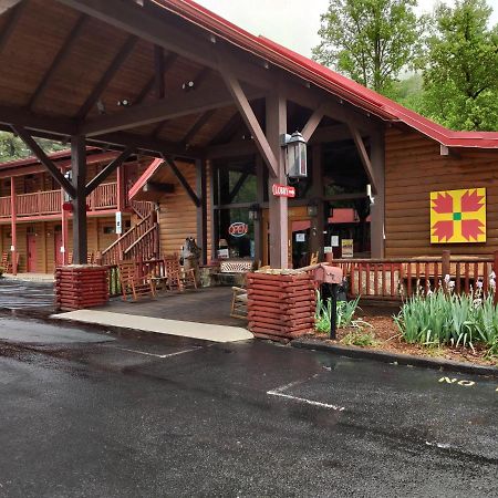 Smoky Falls Lodge Maggie Valley Exterior foto