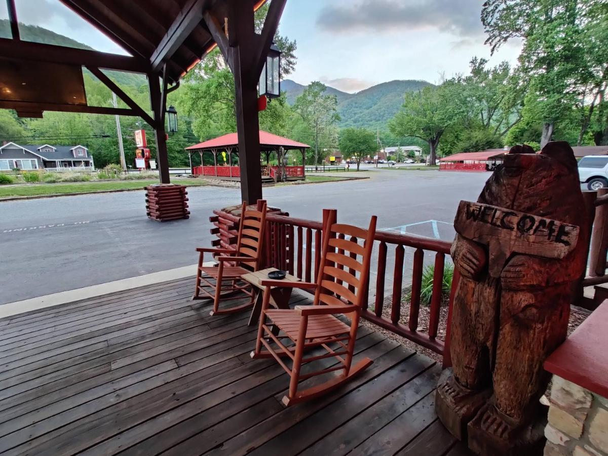 Smoky Falls Lodge Maggie Valley Exterior foto