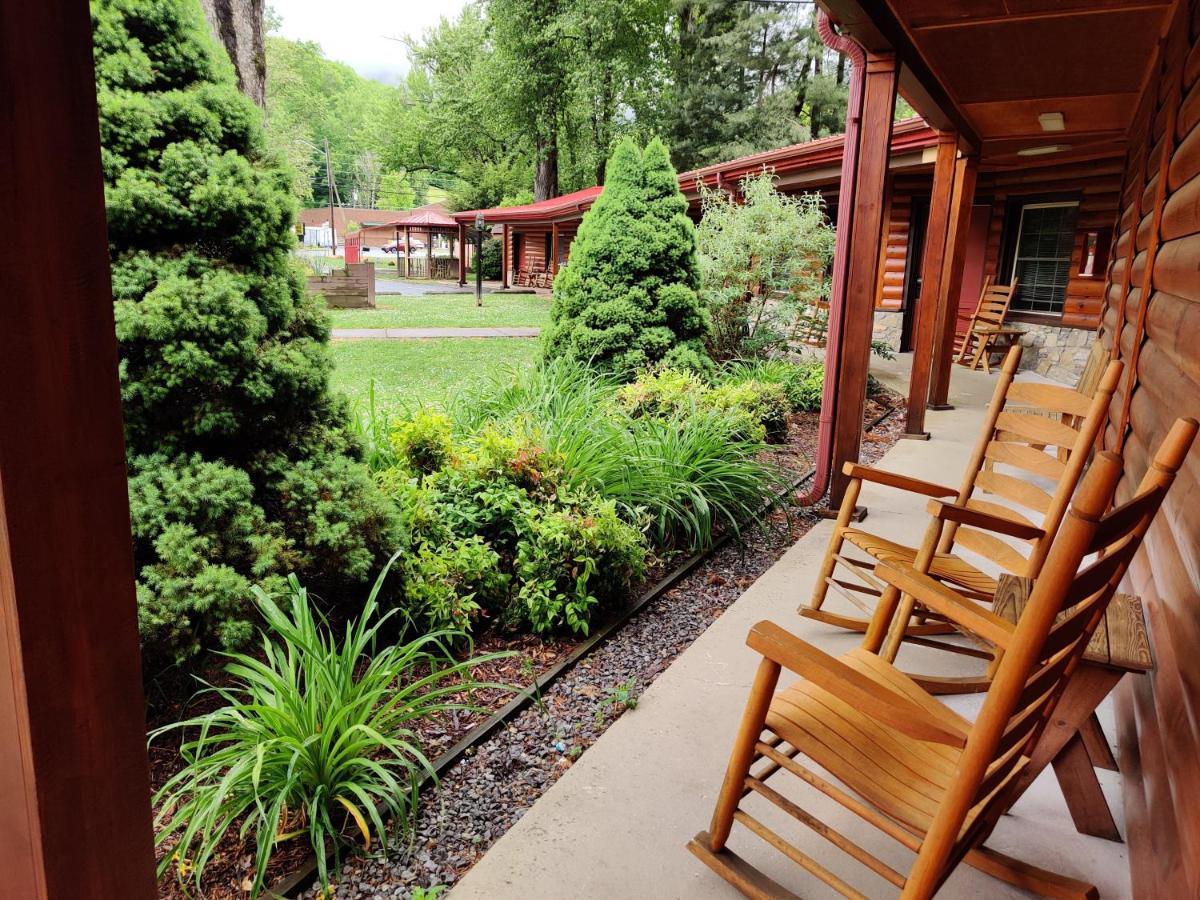Smoky Falls Lodge Maggie Valley Exterior foto