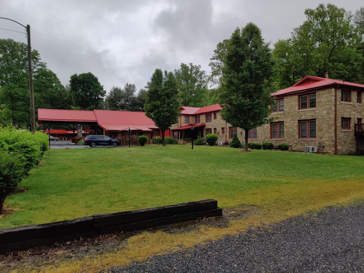 Smoky Falls Lodge Maggie Valley Exterior foto
