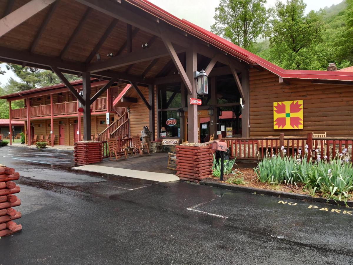 Smoky Falls Lodge Maggie Valley Exterior foto